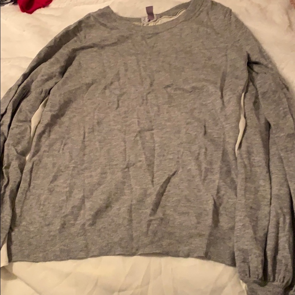 Long sleeve sweater with white on back